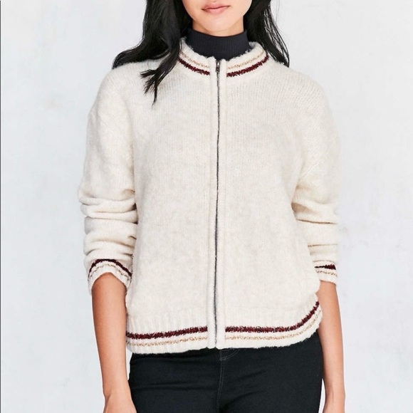 UO Ying Yang Sweater Small - Picture 8 of 9